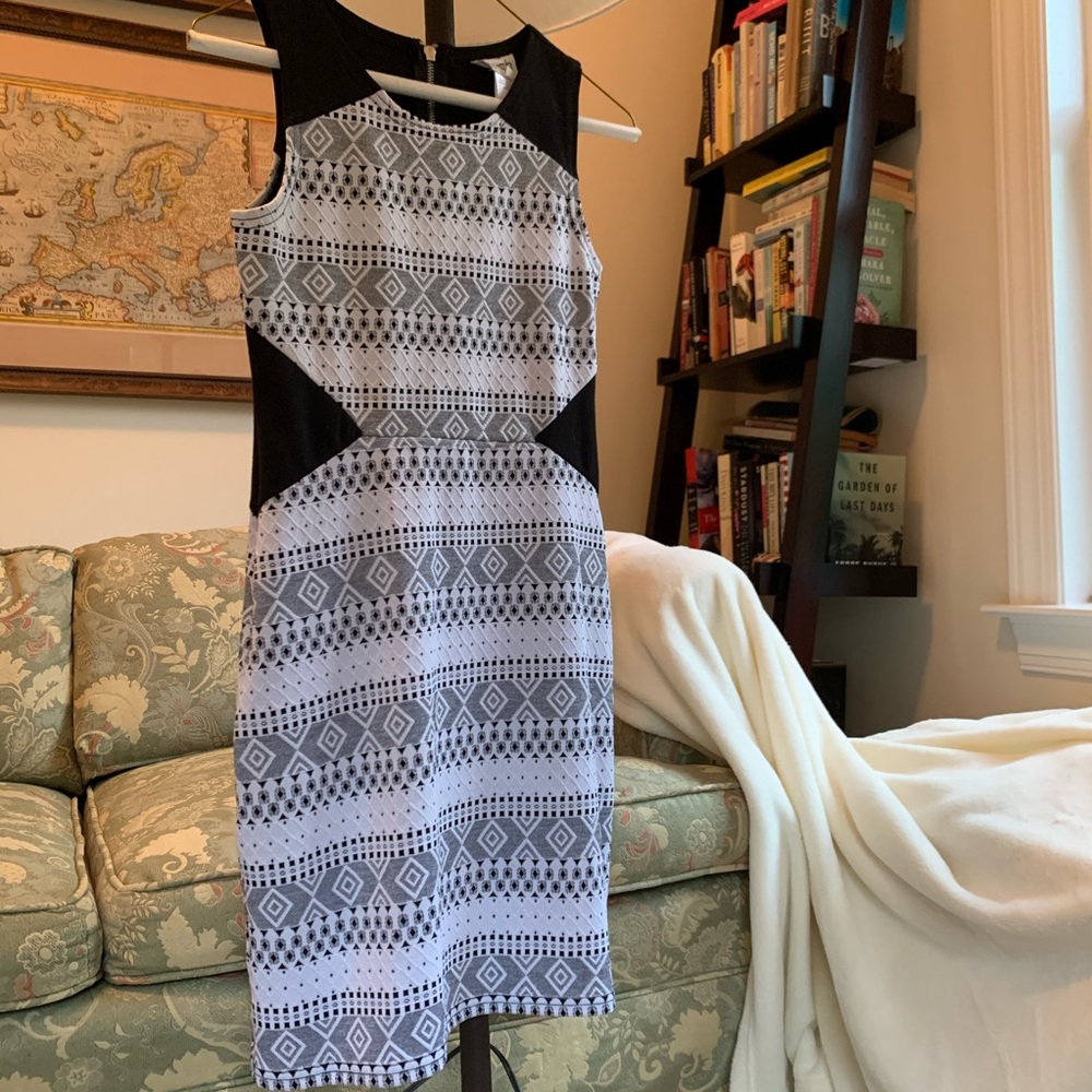 Kids 14 black and white patterned formal dress